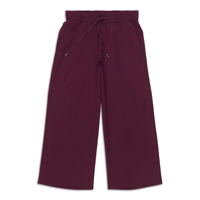 On The Fly Wide-Leg 7/8 Pant - Resale Trendy Printed Leggings