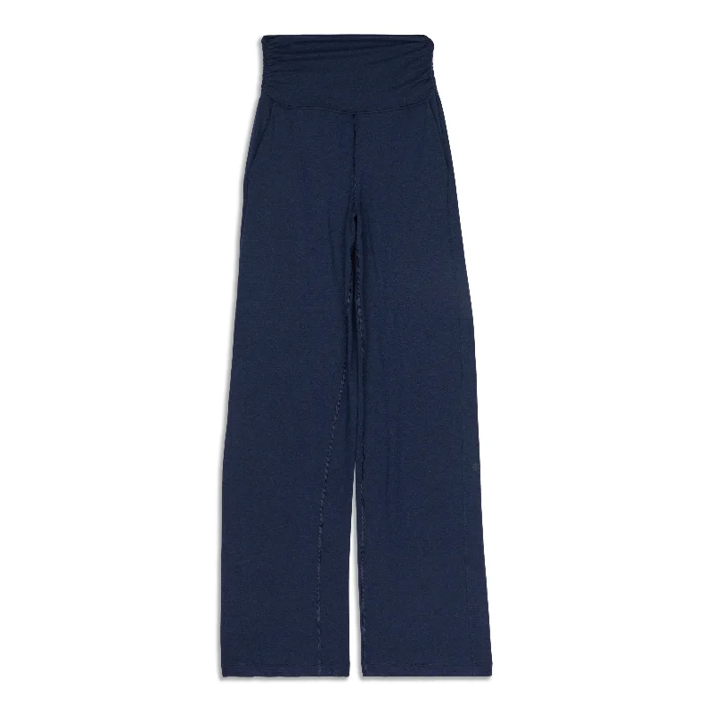 Take It Easy Pant - Resale Modern Skinny Pants