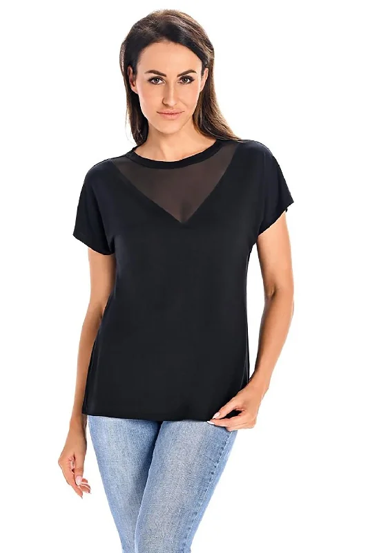 Blouse Teyli Classic Minimalist Blouse