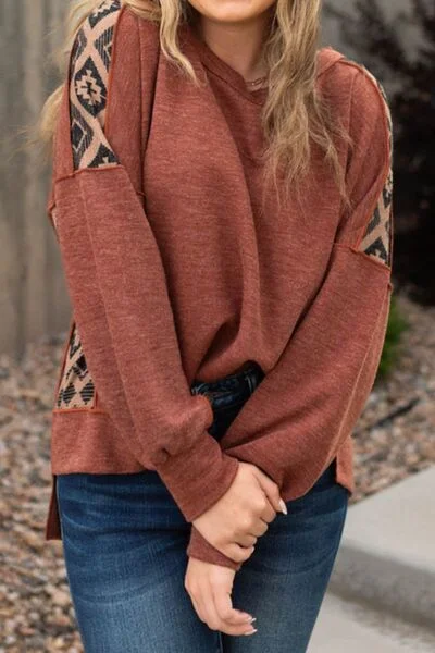 Geometric Exposed Seam Long Sleeve T-Shirt Faux Fur Fabric Real Fur Fabric Shearling Fabric Geometric Exposed Seam Long Sleeve T-Shirt Faux Fur Fabric Real Fur Fabric Shearling Fabric