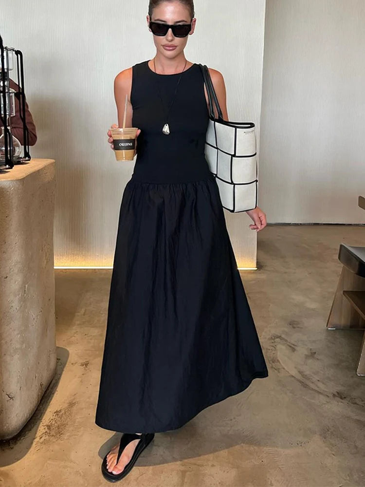 Elegant Black Sleeveless Women Maxi Dress Fashion Basic O-neck Pleated Patchwork Dresses  Office Lady Commuting Robes Elegant Maxi Dress with Drapes