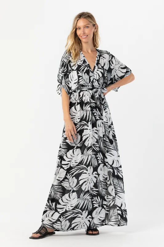 Elise Maxi Dress Elegant Maxi Dress with Slit