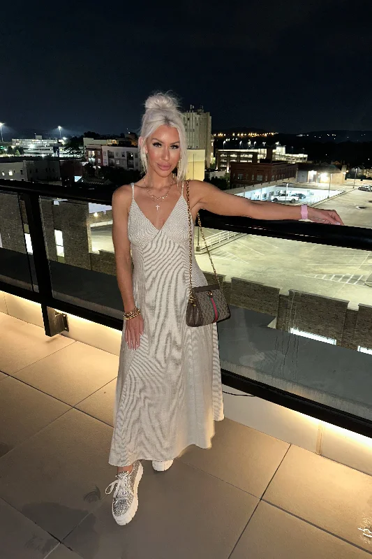 Pin Stripe Open Back Maxi Dress Elegant Sleeveless Maxi Dress