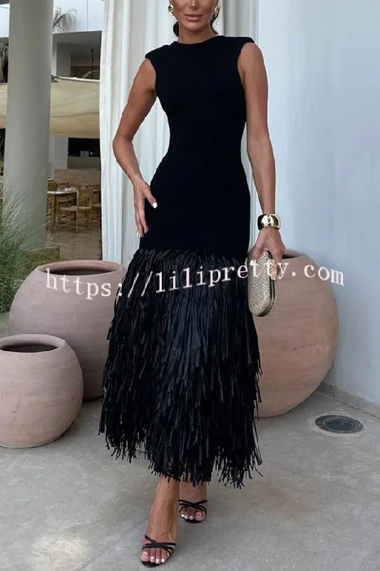 Christie Ribbed Patchwork Tiered Fringed Hem Zipper Backless Maxi Dress Fashionable High-Waist Maxi Dress