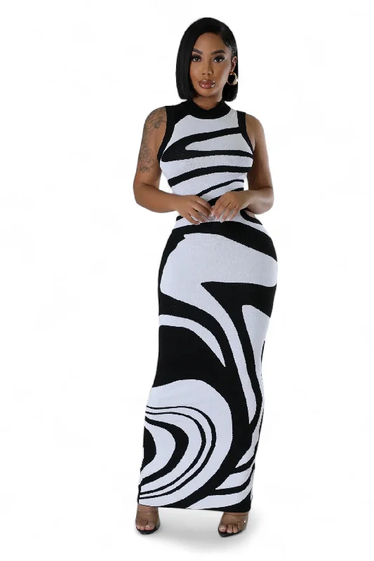 Sleeveless Black & White Knit Maxi Dress Classic Strapless Maxi Dress