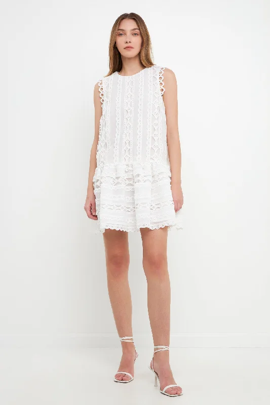 Endless Rose - Lace Trim Detail Mini Dress Cozy Ruched Mini Dress