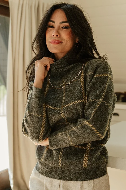 Arden Turtleneck Sweater | Dark Gray Zippered Buttoned Snapped
