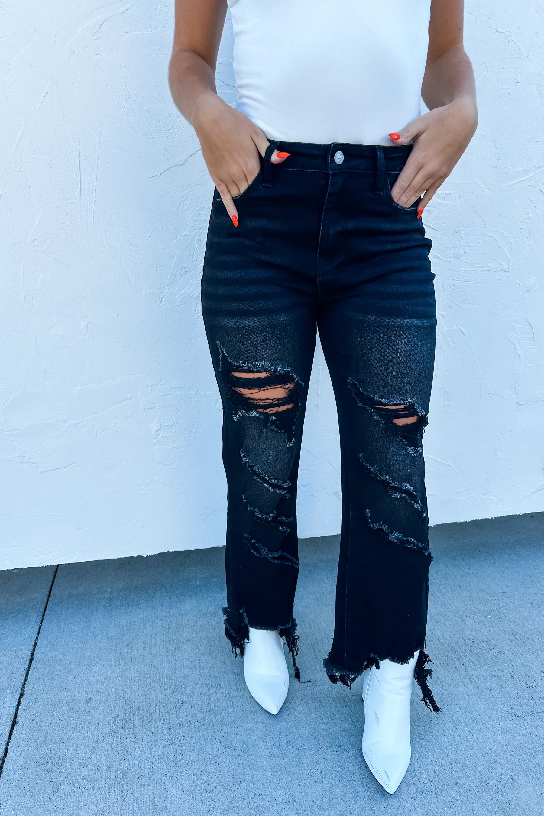 BLACK URBAN DISTRESSED CROP JEAN Comfortable Zip-Up Skinny Jeans