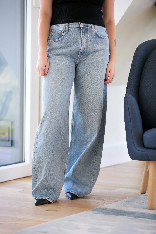 AGOLDE Low Curve Jean in Force Stylish Paperbag Waist Denim